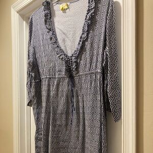 Geo Print V-Neck Tunic Dress in Navy and White